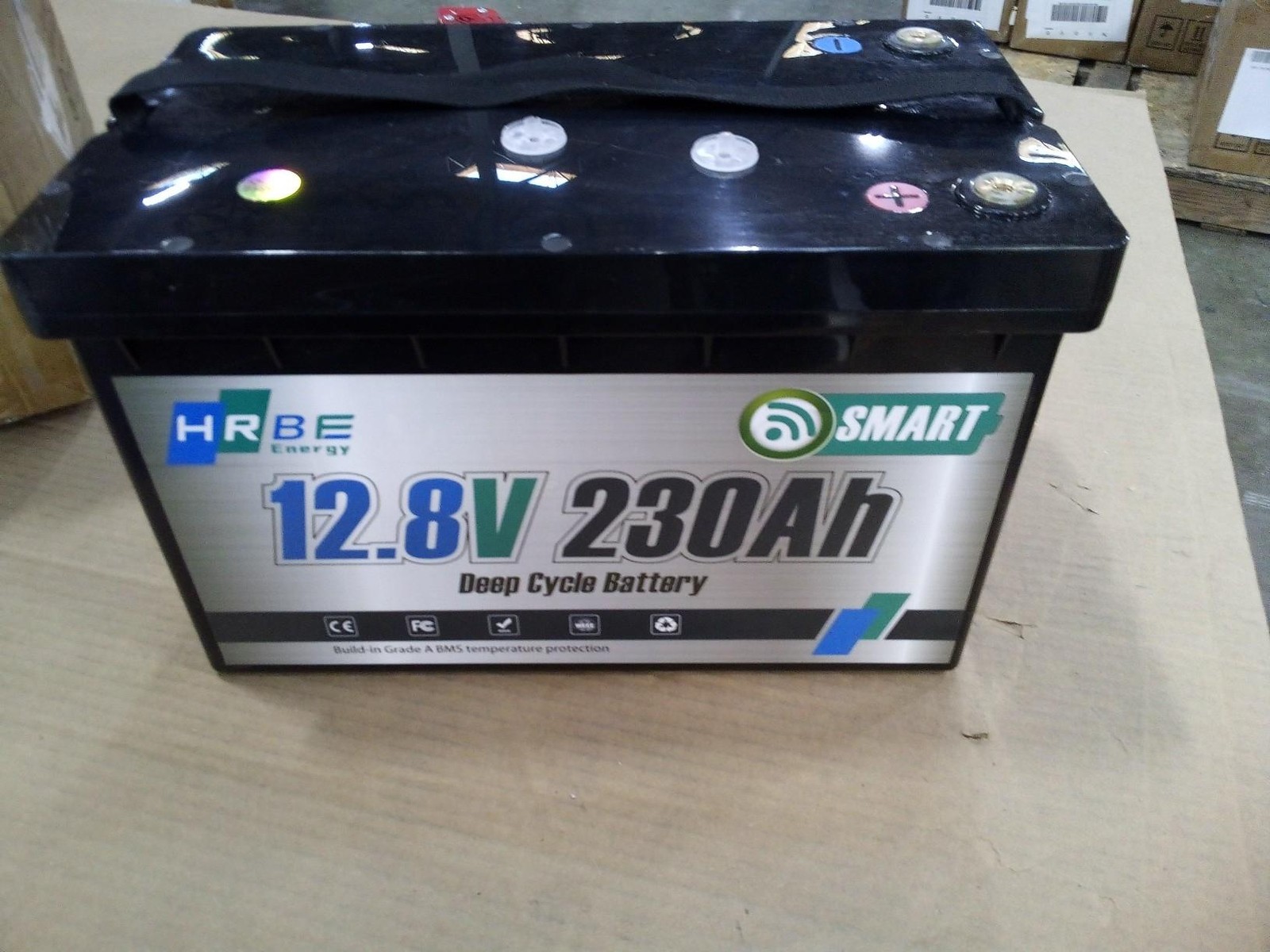 12V 230Ah Bluetooth Low Temp LiFePO4 Lithium Battery 3840WH For RV Marine Solar