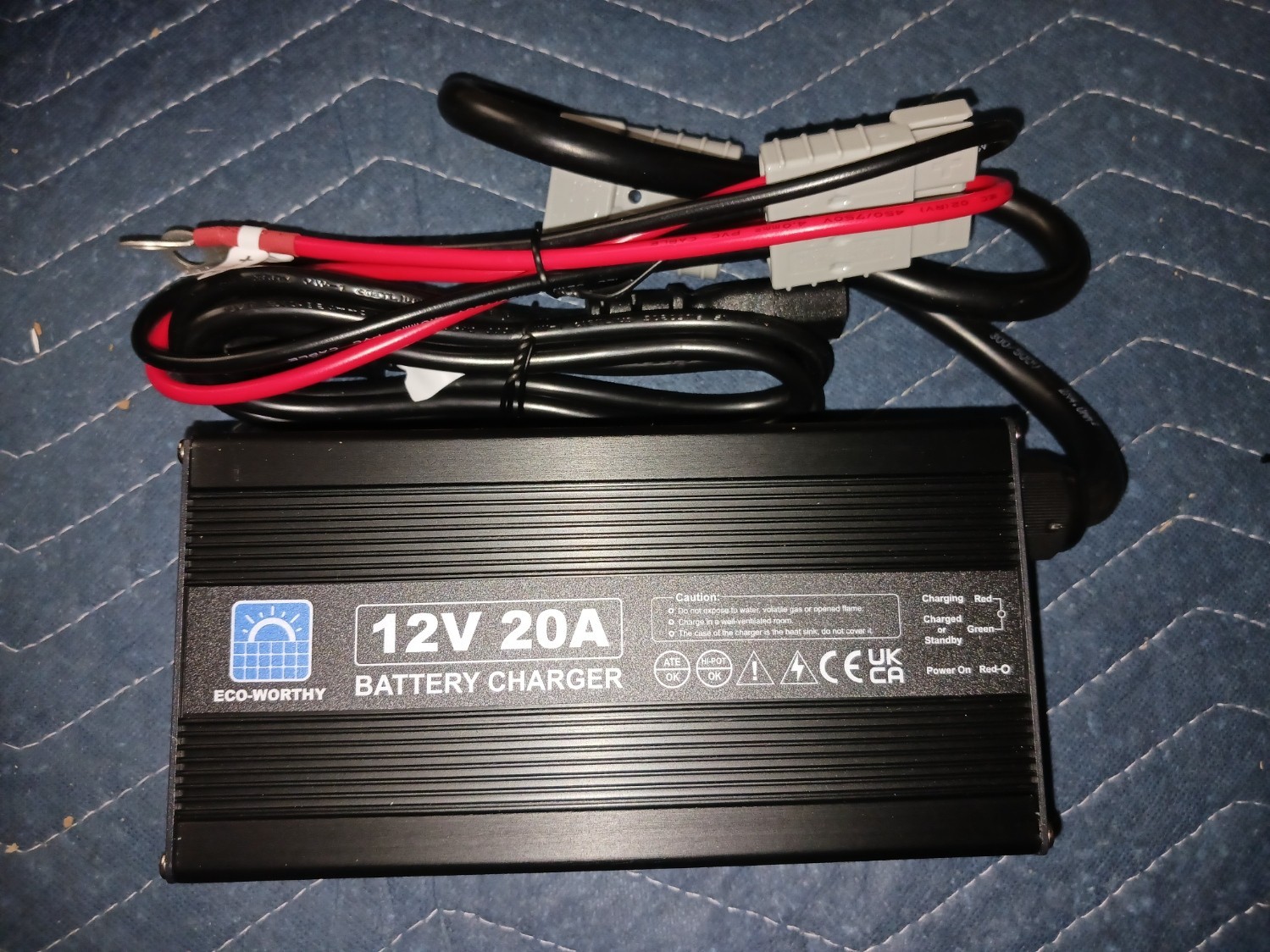 ECO-WORTH 12V 20AMP LI-ION, LIFEPO4, DEEP CYCLES SMART CHARGER. NEW