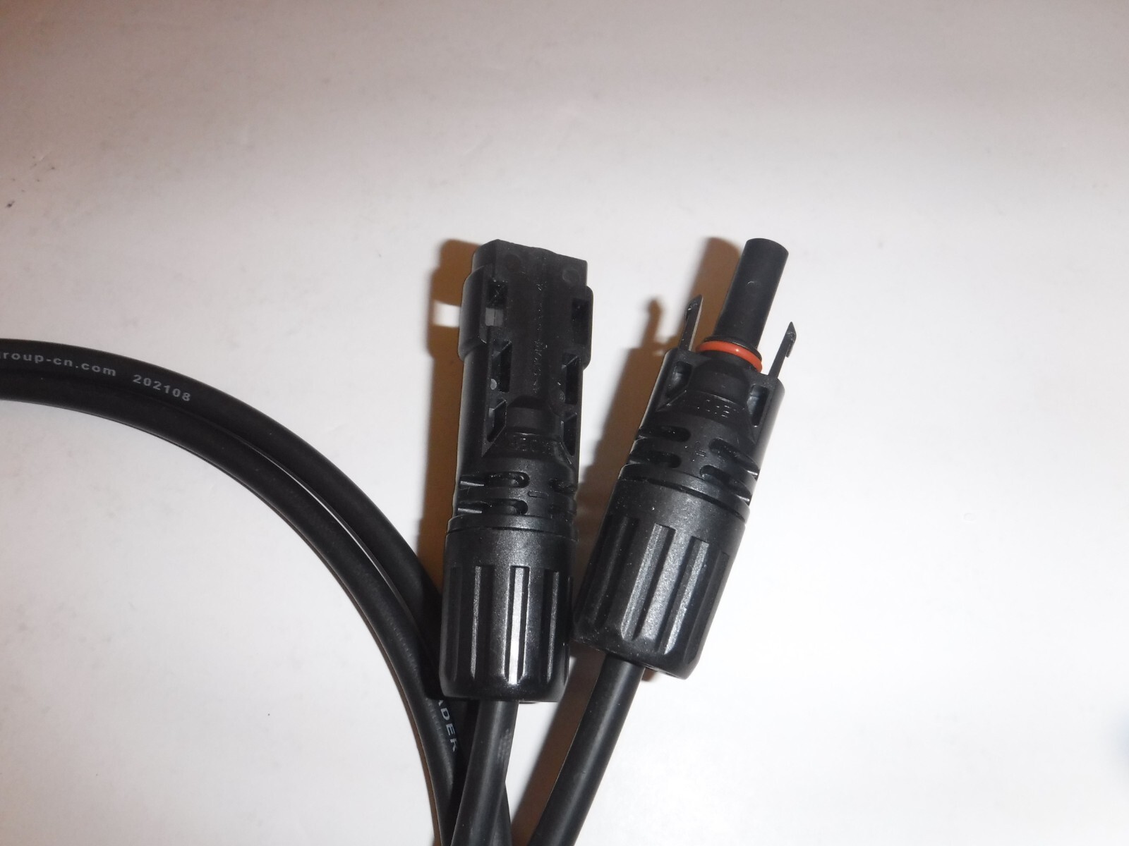 SOLAR PANEL JUNCTION BOX 15 AMP DIODES, WIRES,WIRE CONNECTORS WATERPROOF PRO BOX